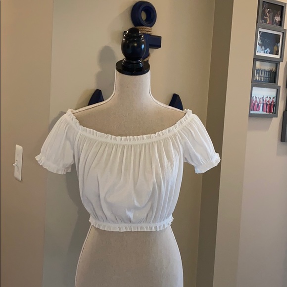 Tops - Crop top